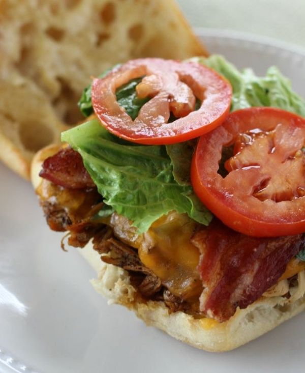 crockpot-balsamic-chicken-sandwich