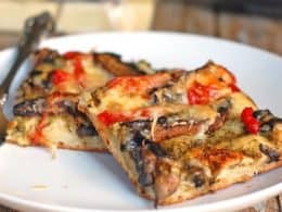 fresh-red-pepper-pizza