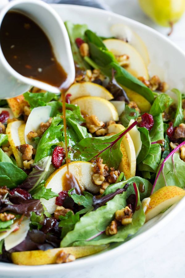 fruity-pecan-salad-with-cranberry-vinaigrette