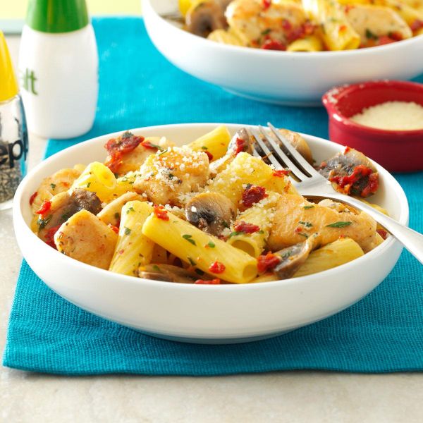 garlic-basil-chicken-rigatoni