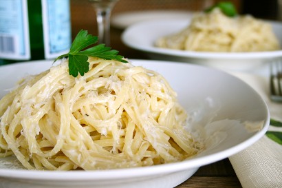 hot-pasta-salad