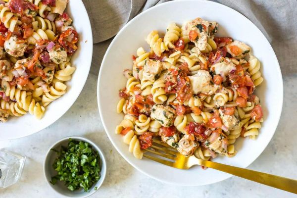 instant-pot-bruschetta-chicken-pasta
