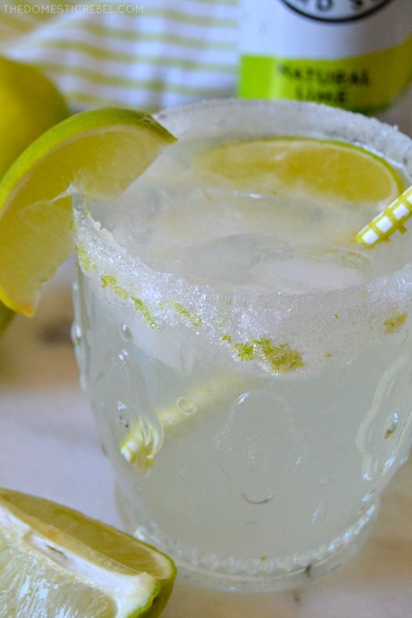 jessies-simple-margarita-tequila-spritzer