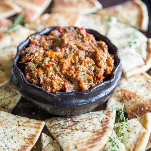 mediterranean-roasted-eggplant-spread