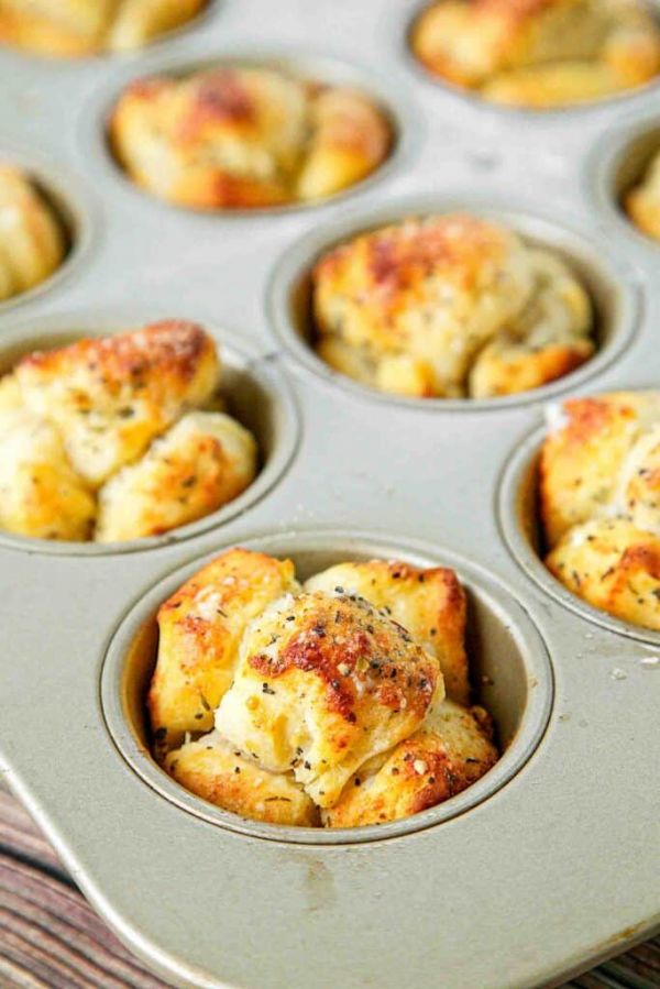 rosemary-parmesan-rolls