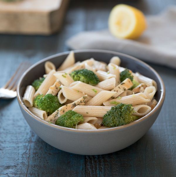 rosemary-penne-with-broccoli-and-chickpeas