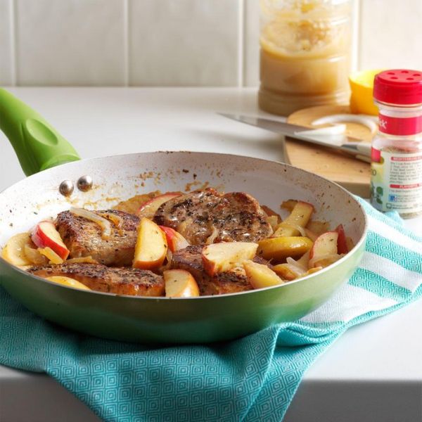 skillet-pork-chops-and-apples