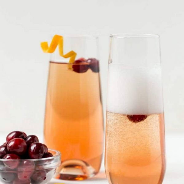 sparkling-cranberry-pear-cocktail