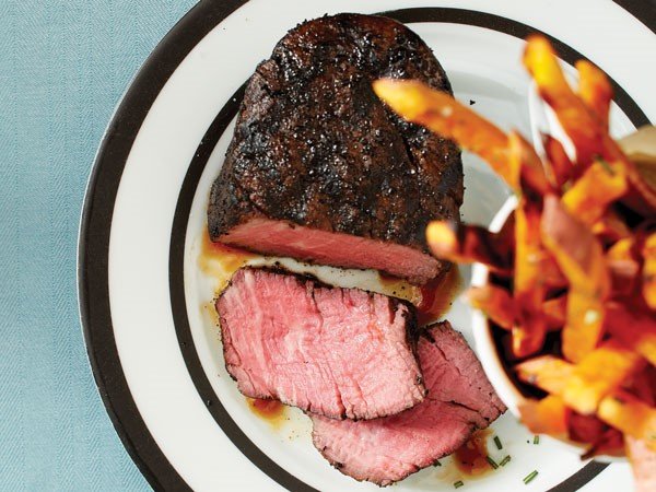 steak-tenderloin-with-coffee-chipotle-rub
