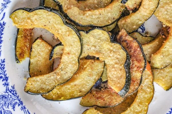 cheese-crusted-acorn-squash