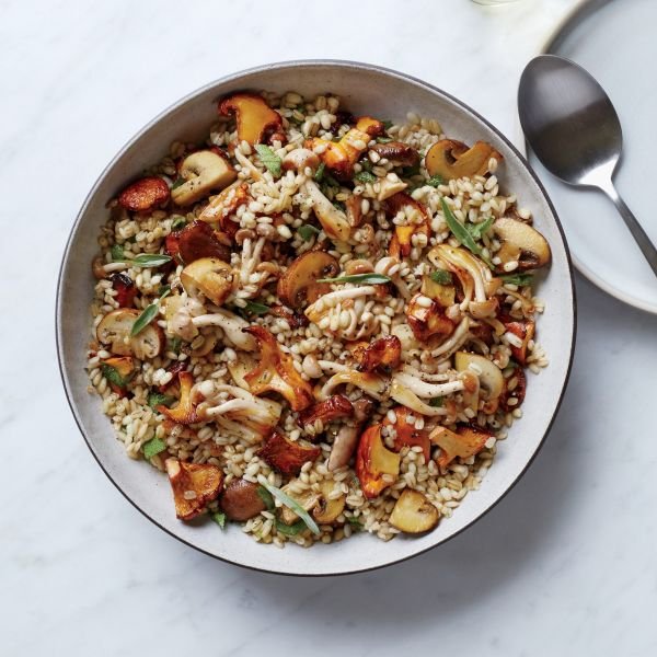 warm-barley-and-carmelized-mushroom-salad