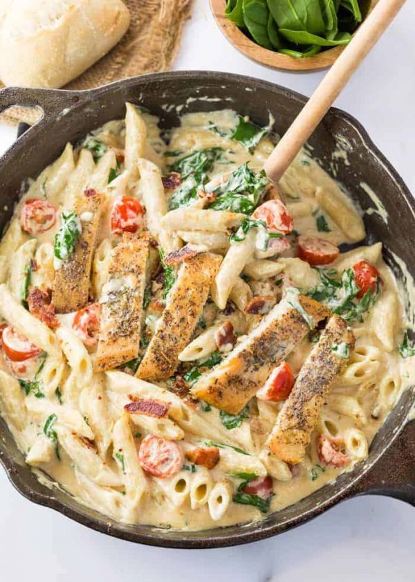 chicken-bacon-and-spinach-pasta