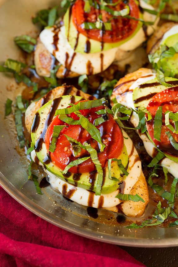 avocado-caprese-skillet-chicken