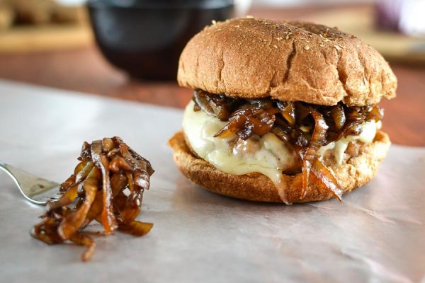 Balsamic-Caramelized-Onion-Turkey-Burgers