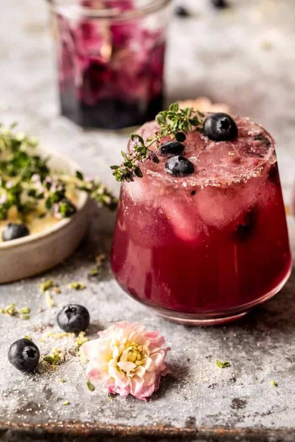 Blueberry-Lemon-Thyme-Sparkling-Cocktail