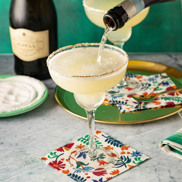 Sparkling-Margarita-with-Peach-Balsamic
