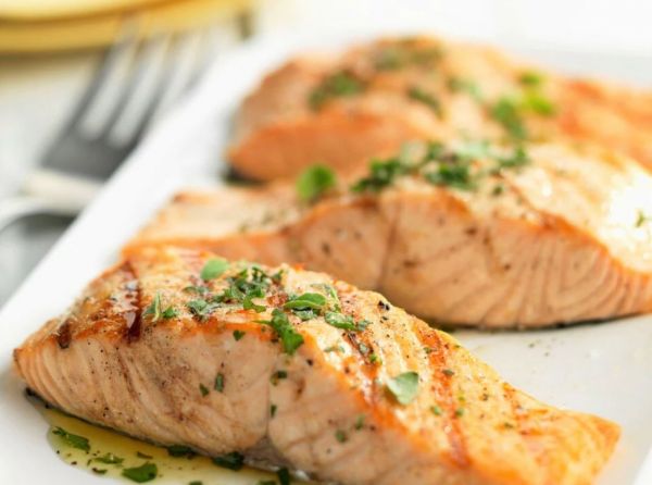 herby white balsamic glazed salmon