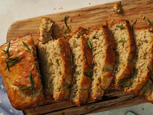 rosemary-garlic-beer-bread